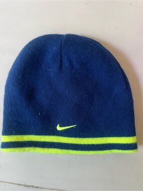 Nike Kids Beanie in Navy with Neon Yellow Accent